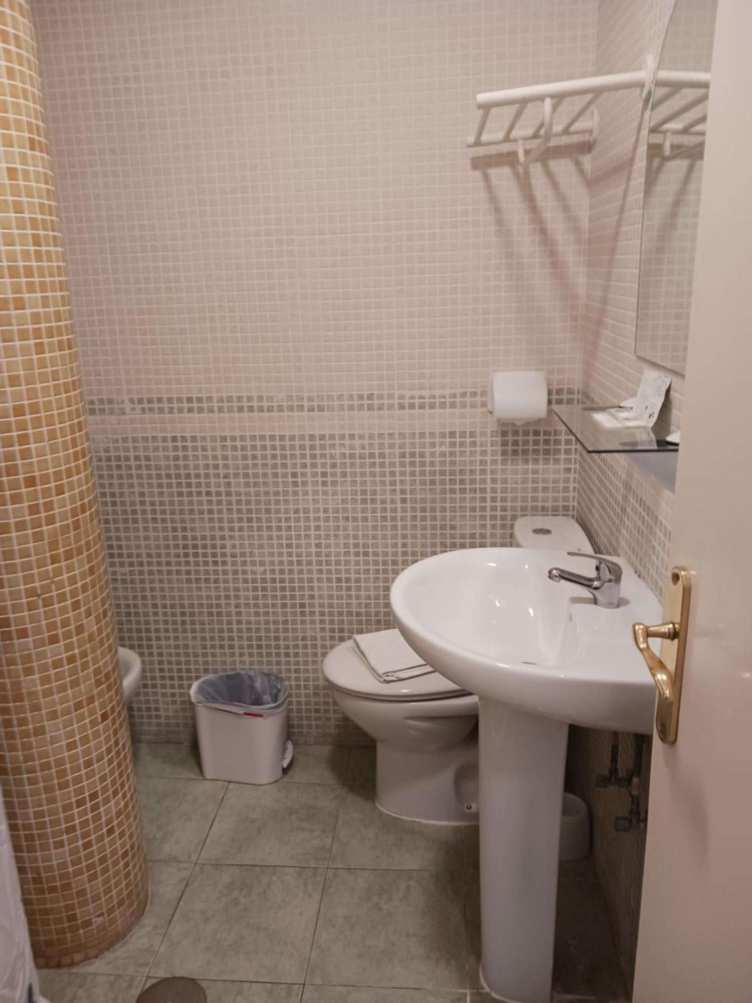 Hotel Manantiales Torremolinos Ngoại thất bức ảnh
